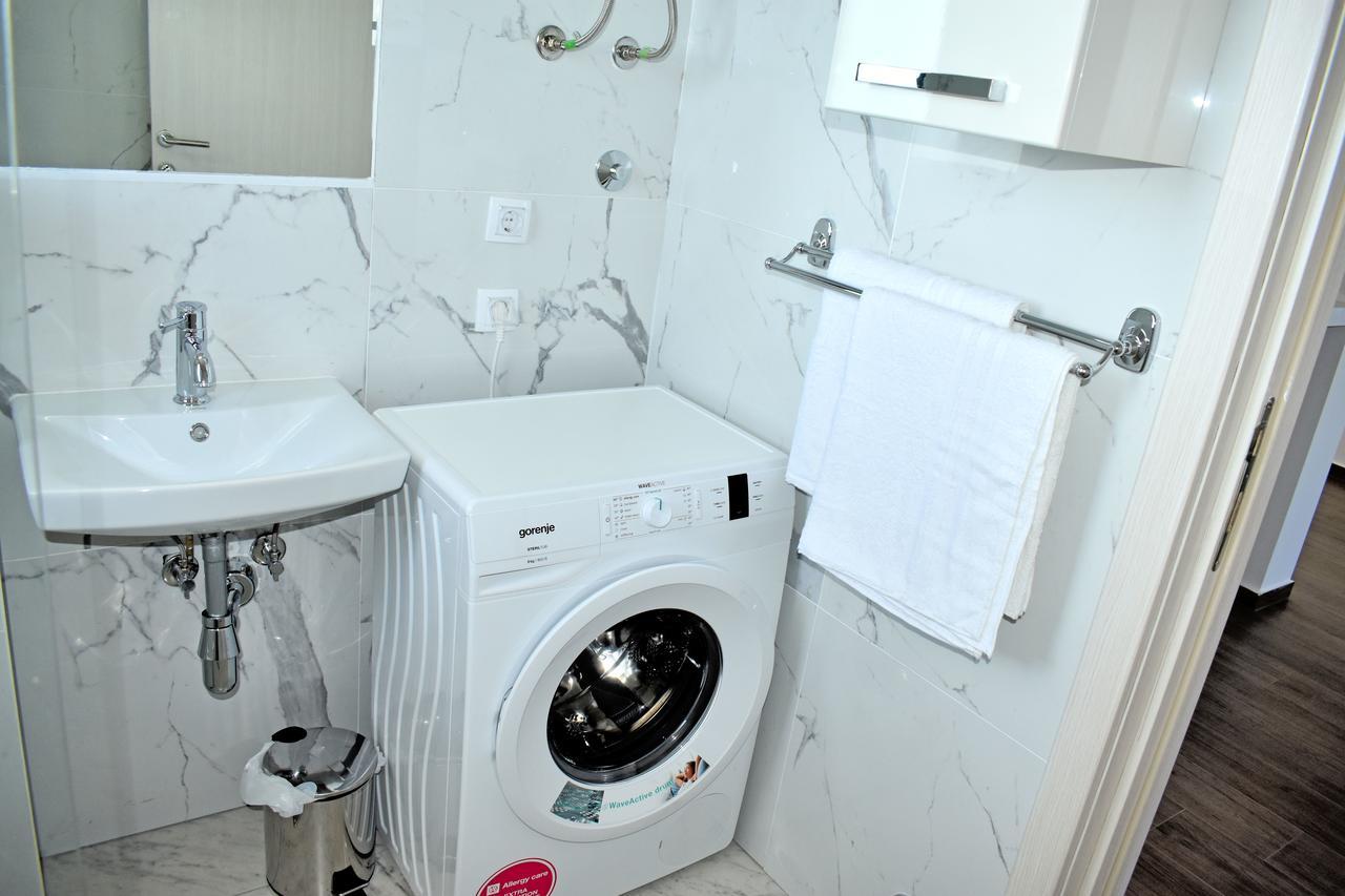 Apartment L'Ideal Улцин Екстериор снимка
