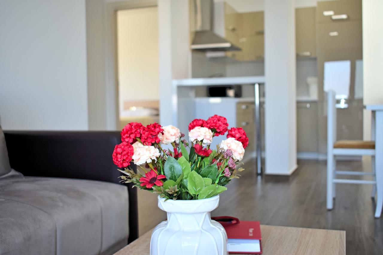 Apartment L'Ideal Улцин Екстериор снимка